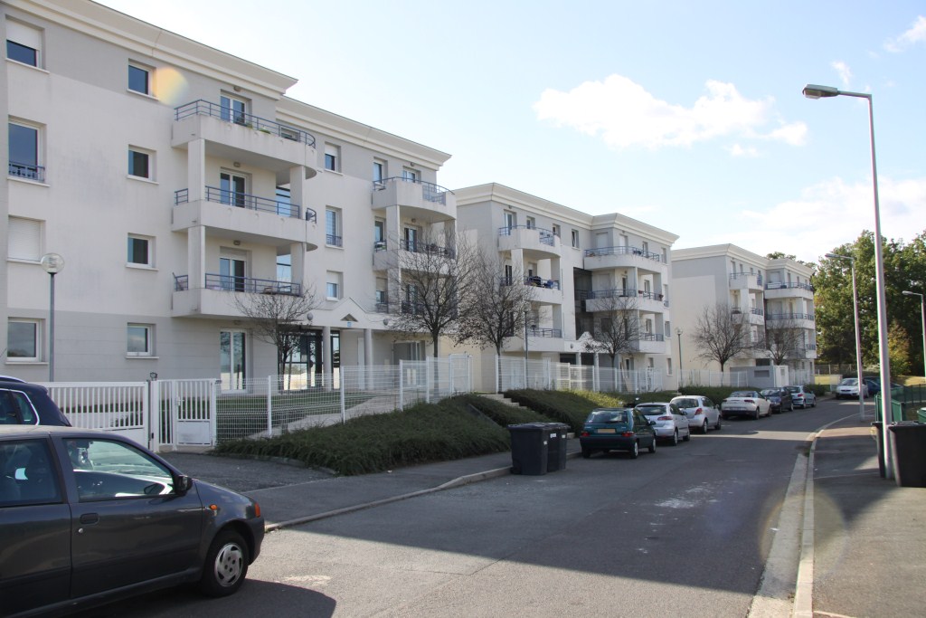 Cenon-Appartement-T2-parking-privatif-balcon-0314-02