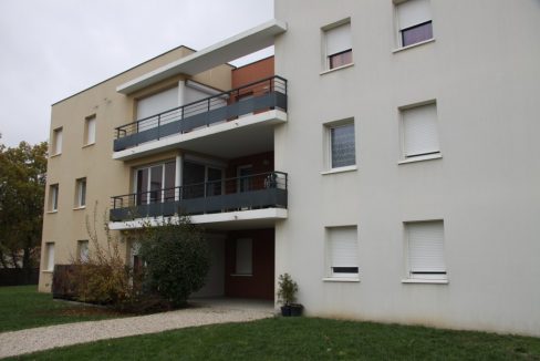 Bruges-Appartement-T2-parking-privatif-terrasse-0312-03