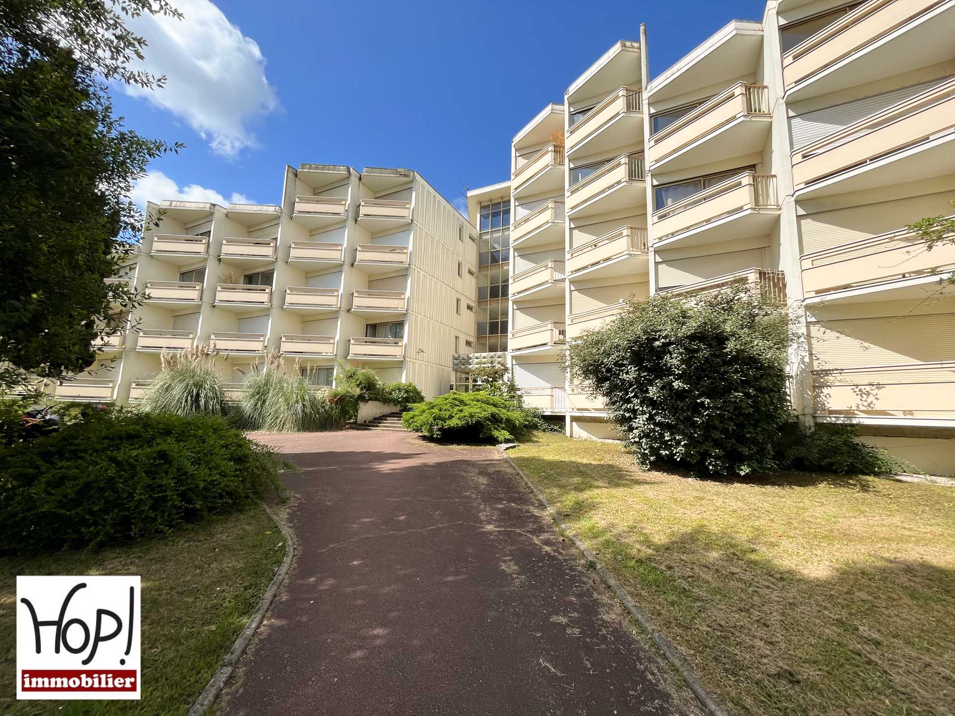 GRADIGNAN - Studio - 24 m² - Parking - Hop! Immobilier