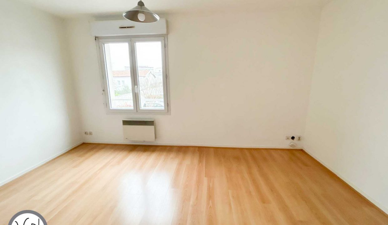 Studio_Bordeaux_Gallieni_A-23